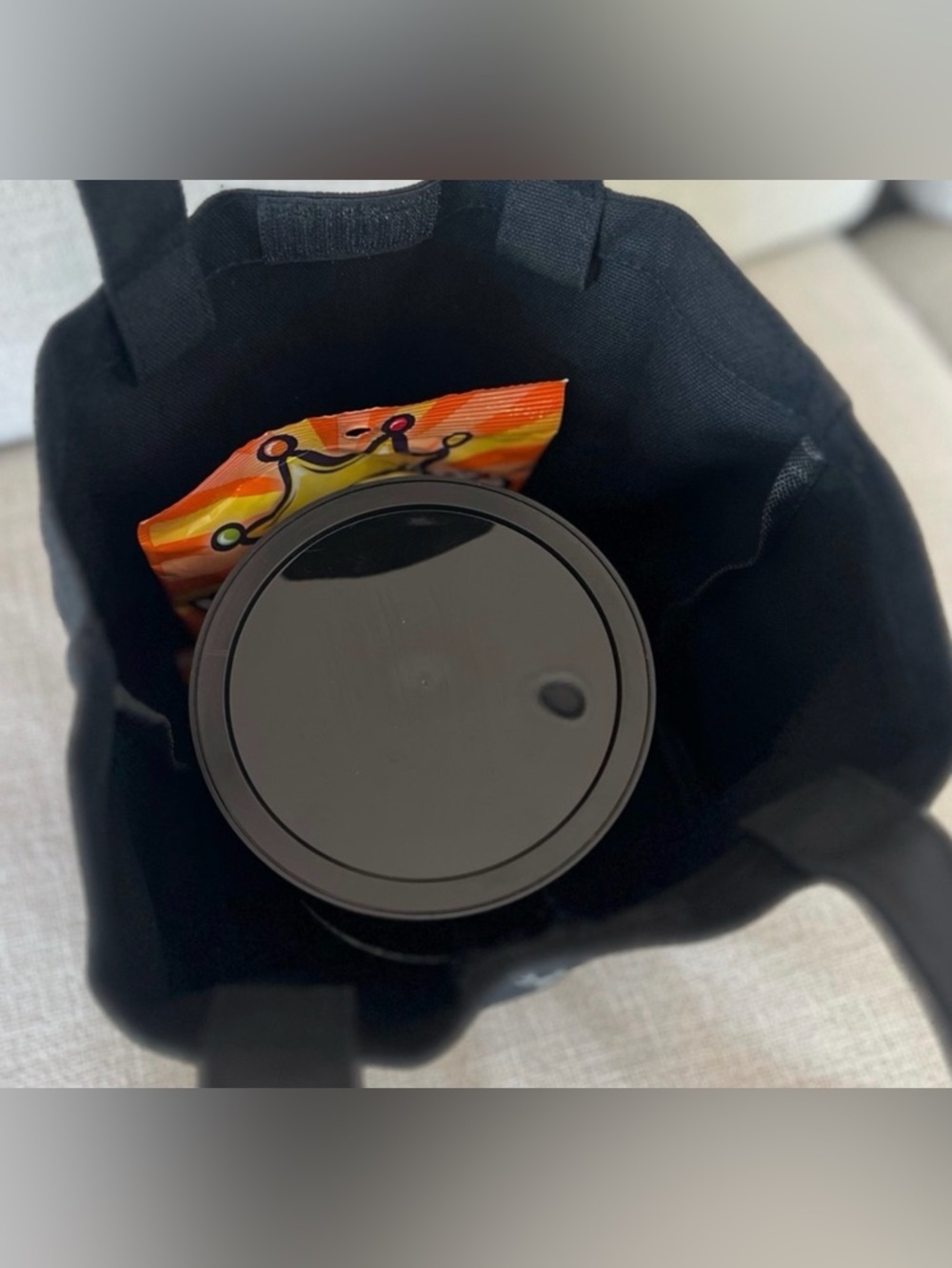 Prada Beauty Black Toilet
Pouch/Lunch Bag - Picture 6 of 10